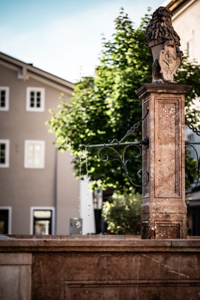 Brunnen am Kornsteinplatz in Hallein