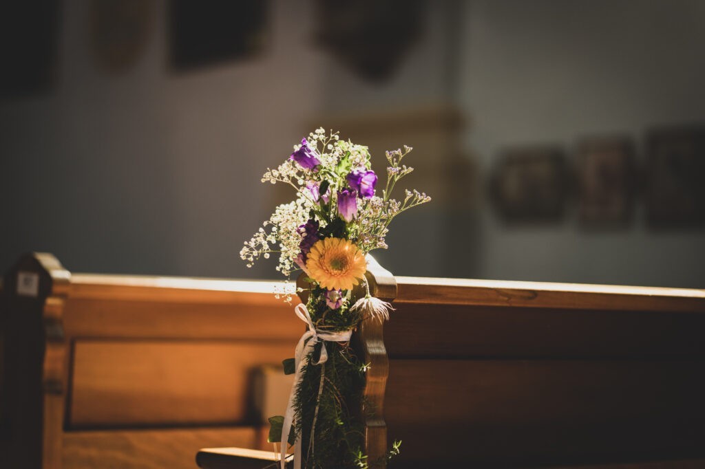 Blumenkranz in der Wallfahrtskirche Bad Dürrnberg